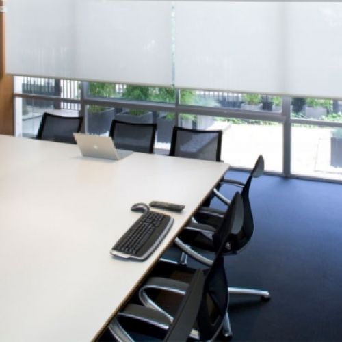 Limpieza de oficinas, despachos y naves en Toledo