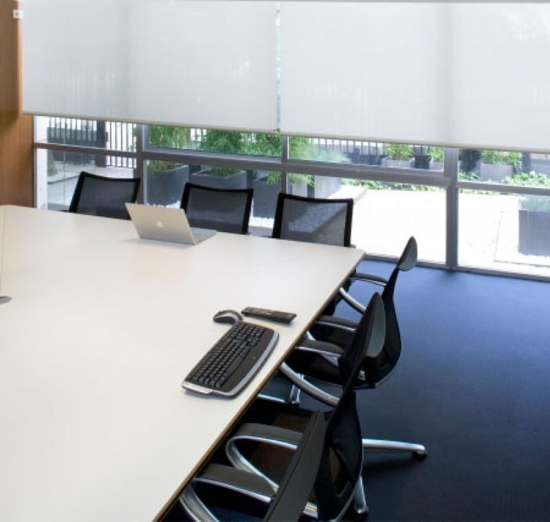 Limpieza de oficinas, despachos y naves en Toledo